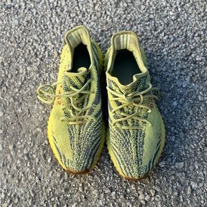 Adidas Yeezy Boost 350 V2 “Semi Frozen Yellow” Sneakers